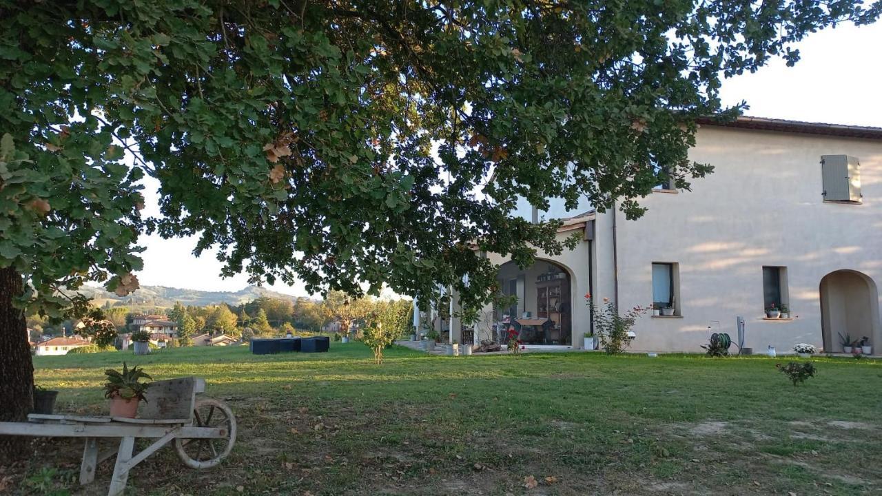 Beb Montefratta Bed and Breakfast Fratta Terme Eksteriør billede